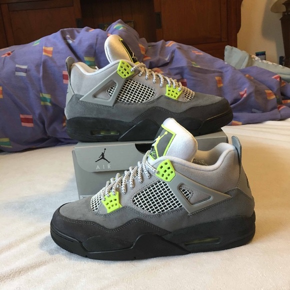 air jordan 4 retro se neon 95